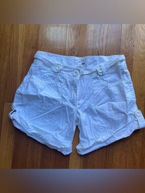H&M White High-Waist Button- Bermuda roll tab hem shorts